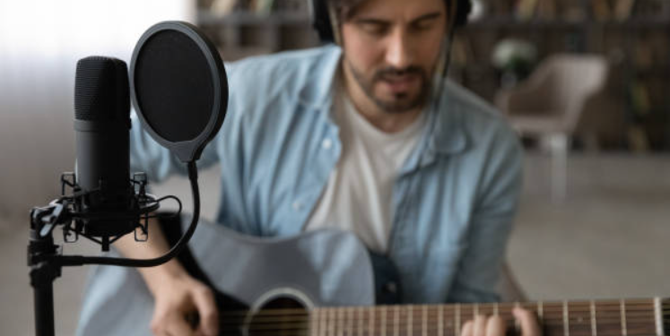 Tips for Recording High-Quality Audio: Microphone Techniques and Software
